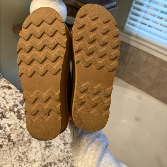 Cushionaire Hippy Platform Ankle Boot - Picture 8 of 9